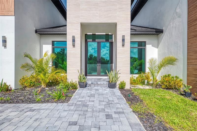 Photo 4 of the property at 9468 Attica Cir