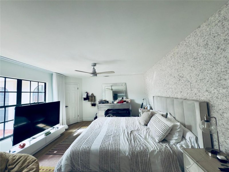 Photo 30 of the property at 8113 Breeze Cove Lane