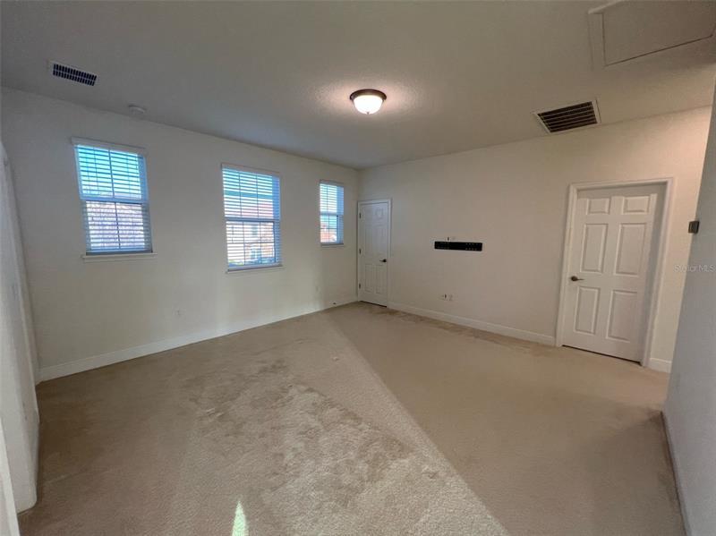 Photo 11 of the property at 8794 Crescendo Ave