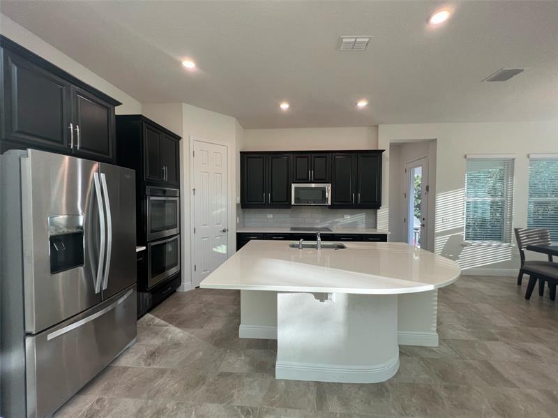 Photo 7 of the property at 8794 Crescendo Ave