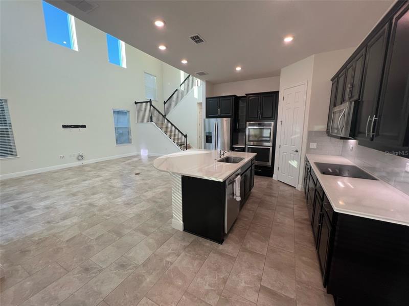 Photo 8 of the property at 8794 Crescendo Ave