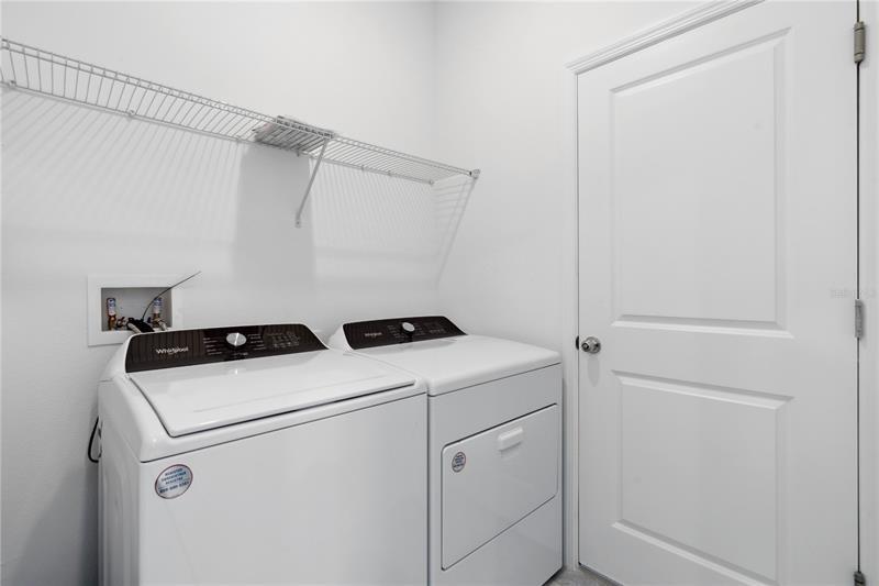 Photo 11 of the property at 716 Daring Dr