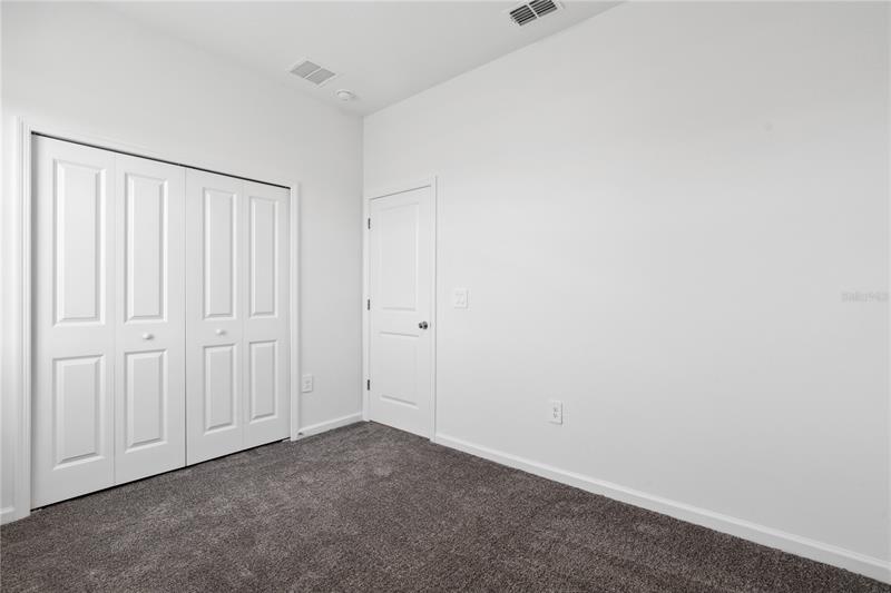 Photo 17 of the property at 716 Daring Dr