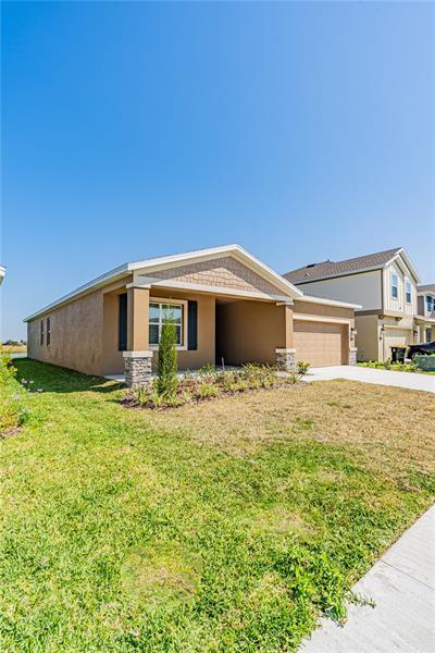 Photo 33 of the property at 716 Daring Dr