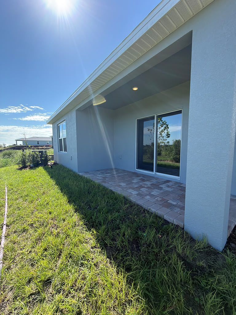 Photo 10 of the property at 1952 Diamond Head Cir
