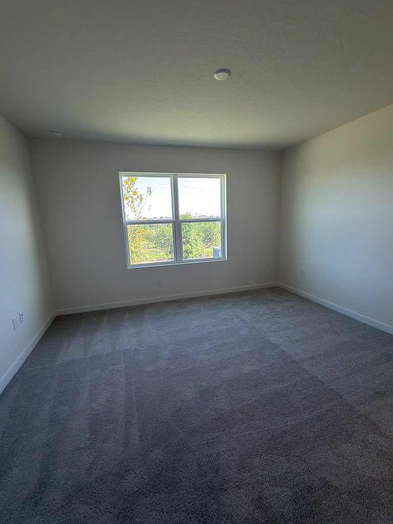 Photo 12 of the property at 1952 Diamond Head Cir