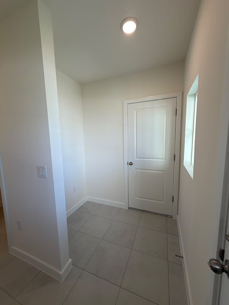 Photo 14 of the property at 1952 Diamond Head Cir