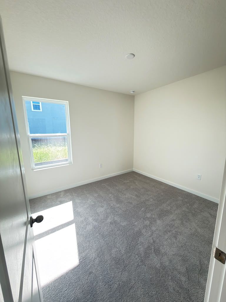 Photo 20 of the property at 1952 Diamond Head Cir