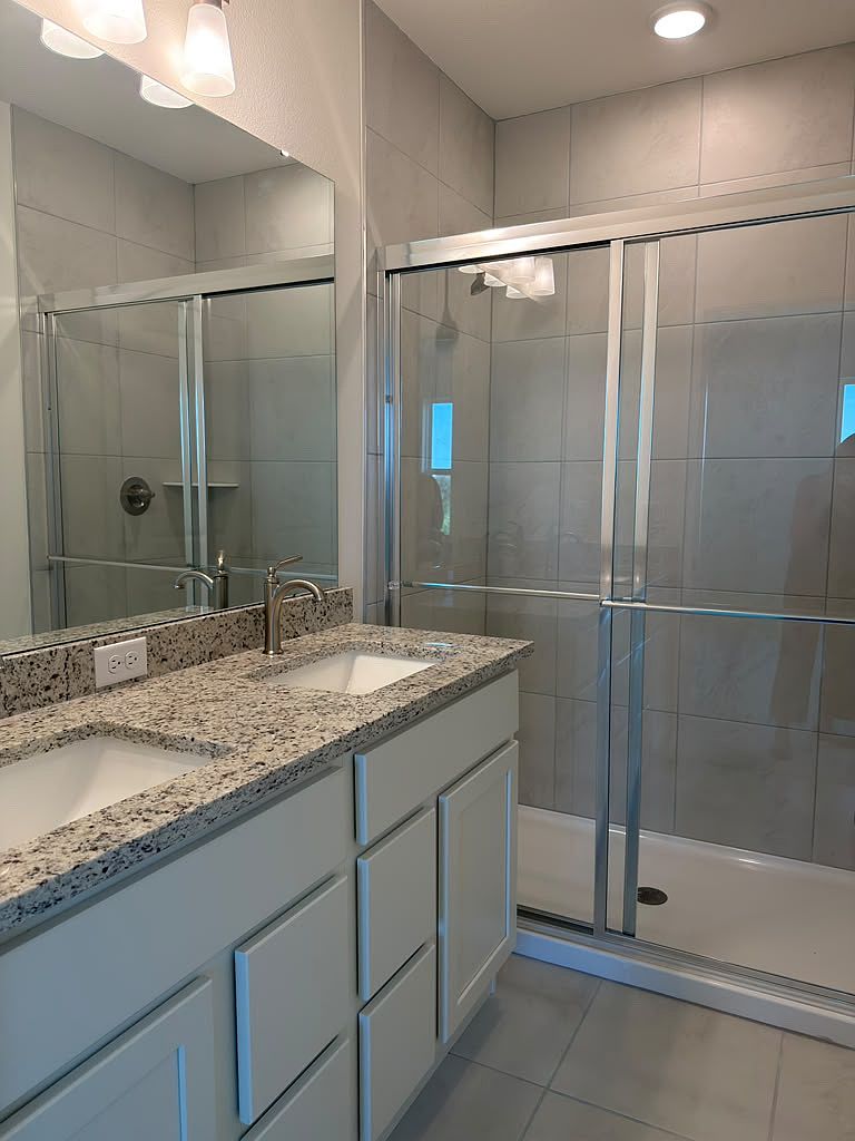 Photo 6 of the property at 1952 Diamond Head Cir