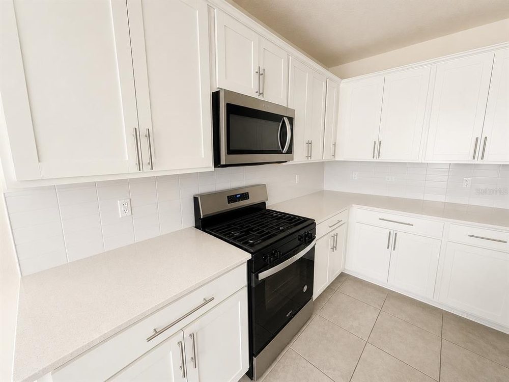 Photo 5 of the property at 4083 Feather Tree Dr