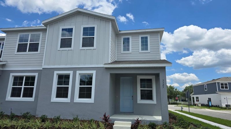 Fachada de 3323 Grande Heron Dr