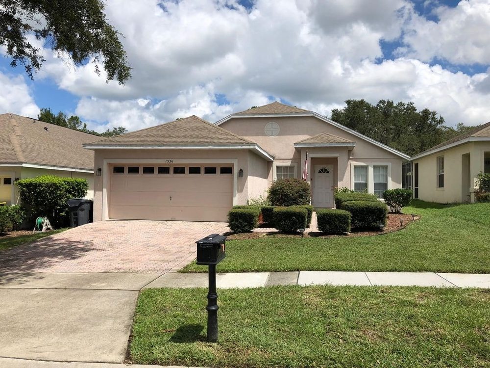 Front of 1536 N Hampton Dr