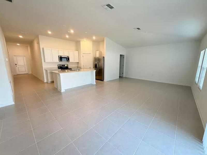 Photo 4 of the property at 1432 Loxley Trail