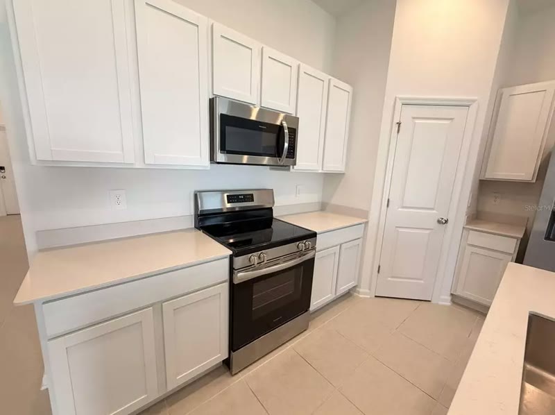 Photo 7 of the property at 1432 Loxley Trail