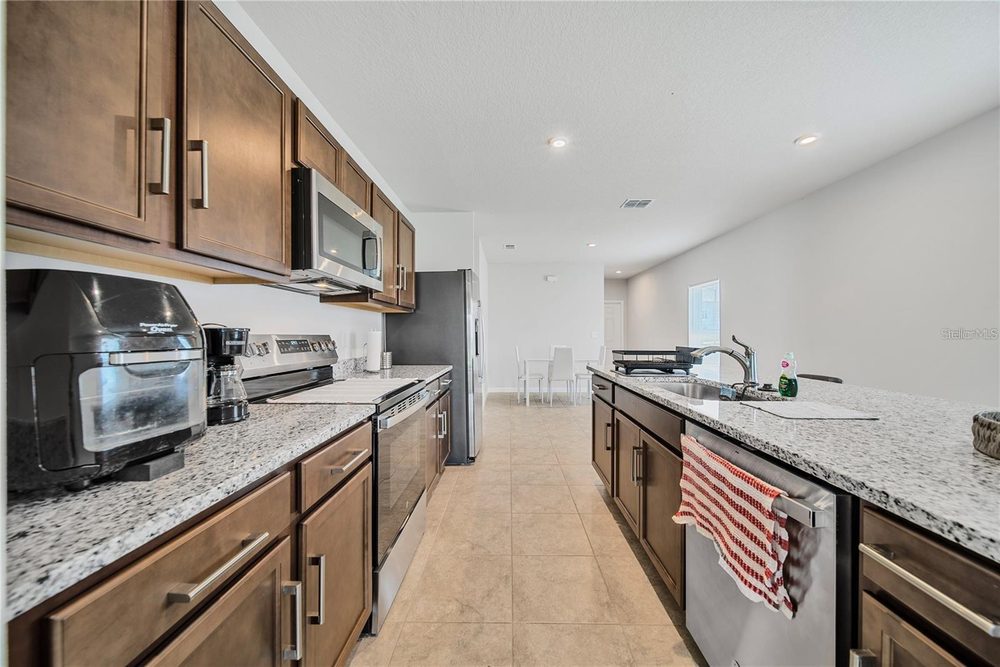 Photo 15 of the property at 5736 Mast Avenue