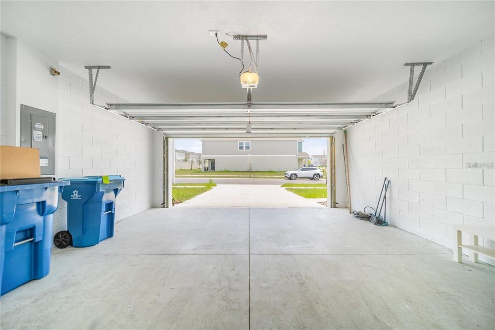 Photo 7 of the property at 5736 Mast Avenue