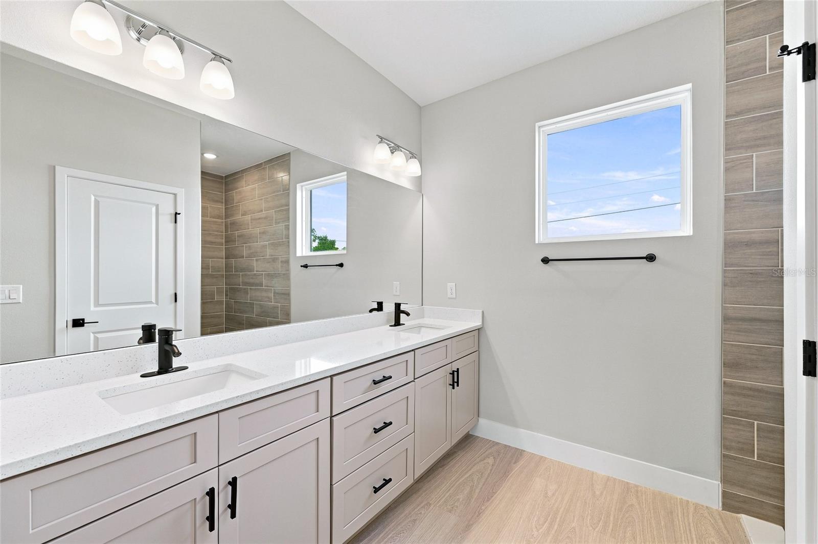 Photo 10 of the property at 4793 SW 136th St