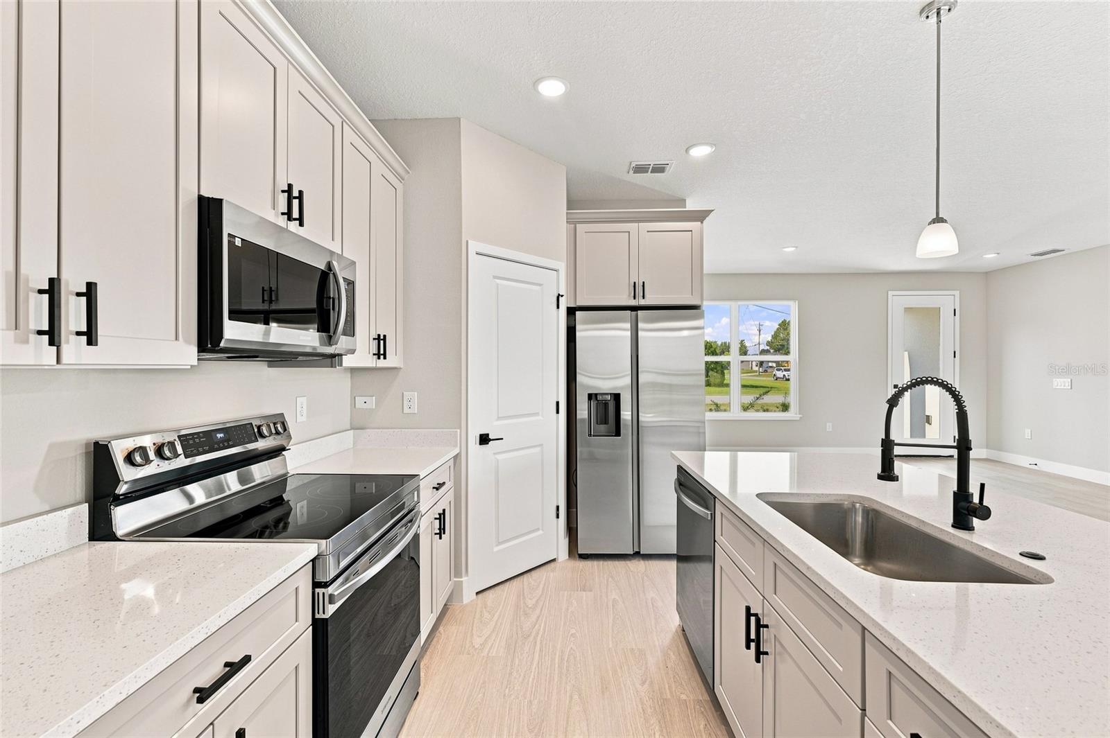Photo 13 of the property at 4793 SW 136th St