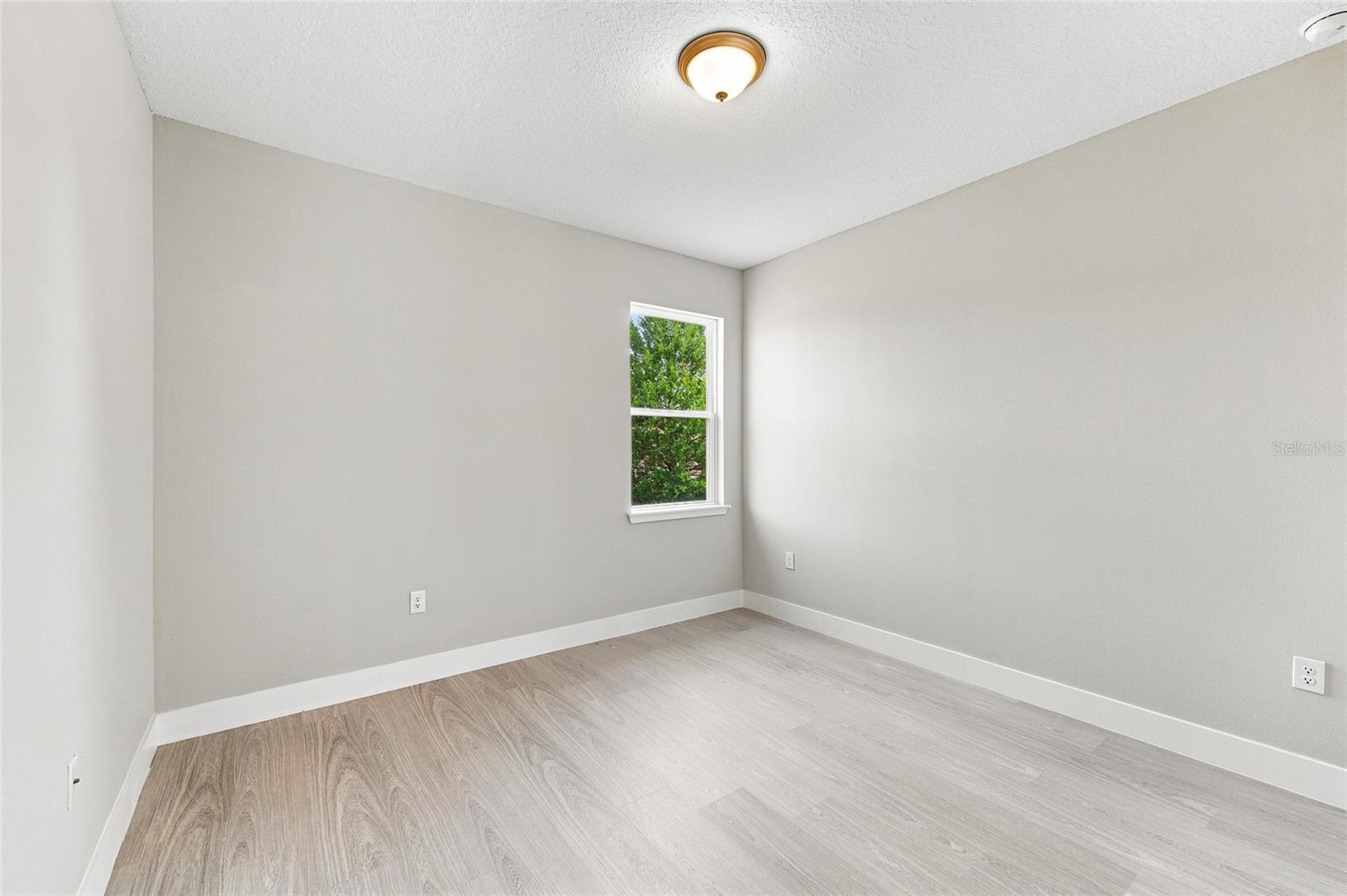Photo 5 of the property at 4793 SW 136th St