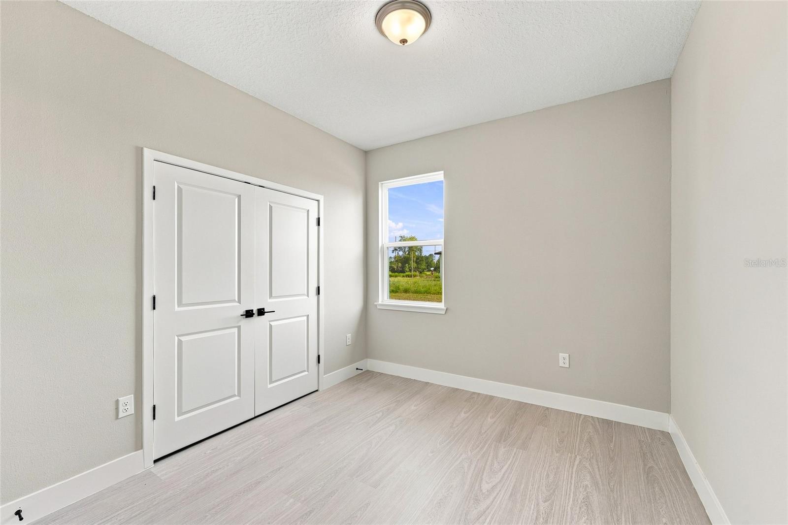 Photo 7 of the property at 4793 SW 136th St