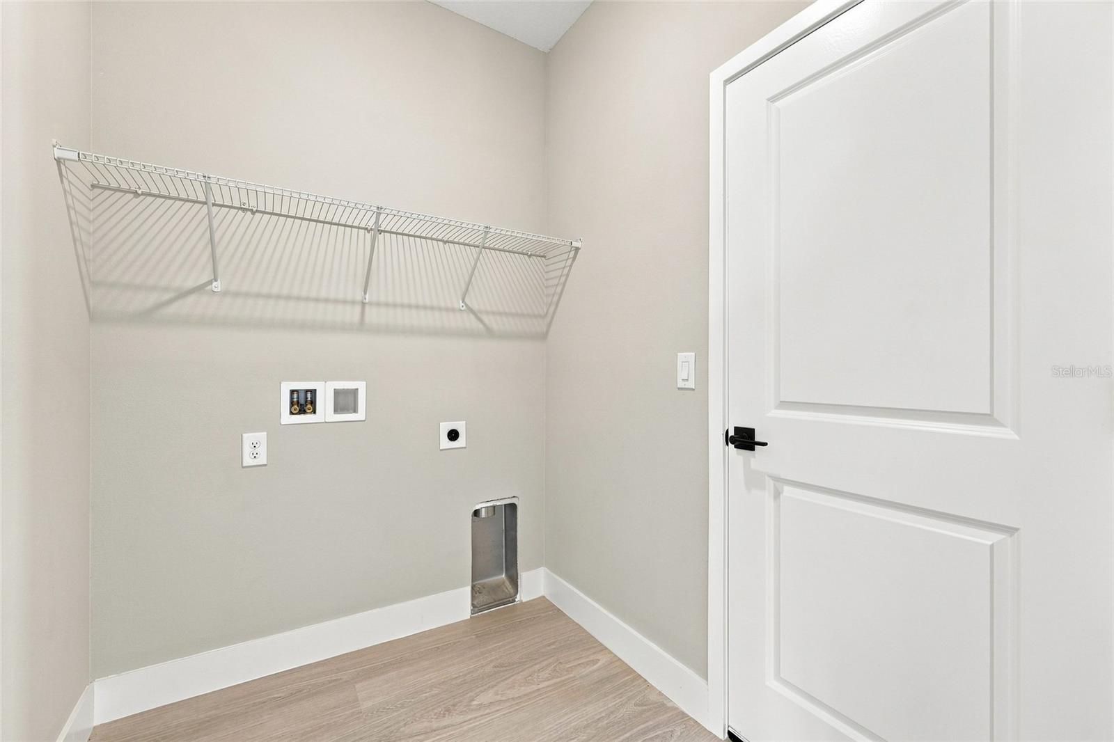 Photo 8 of the property at 4793 SW 136th St