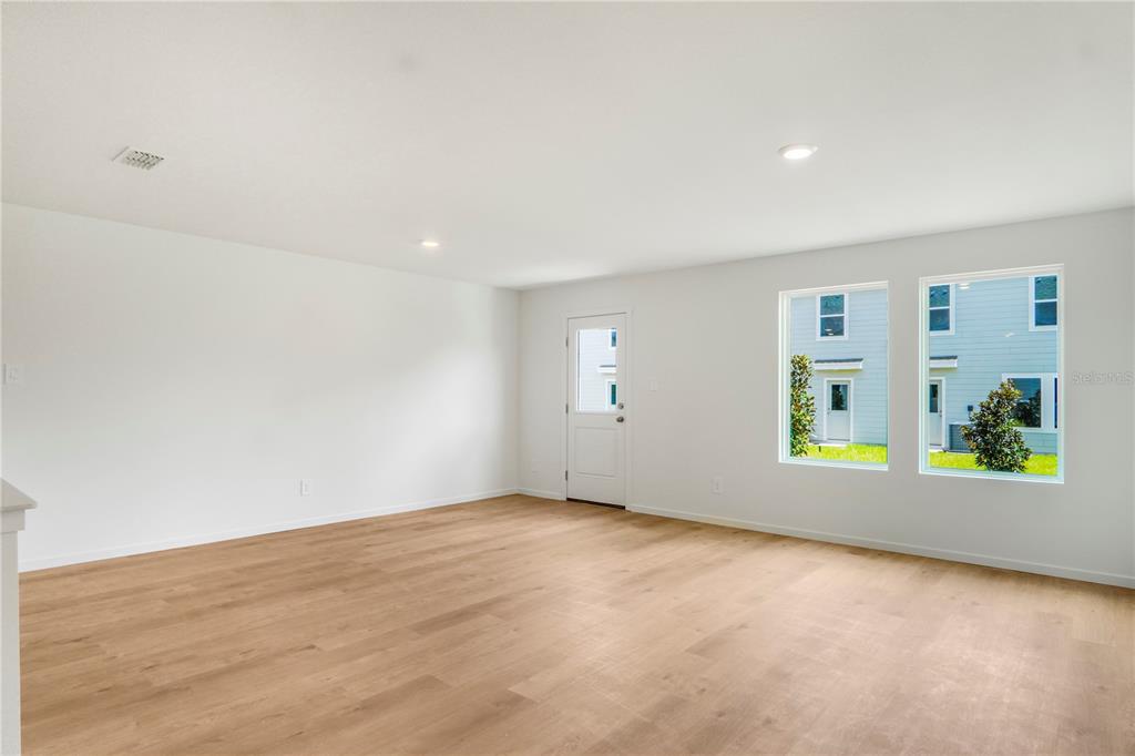 Photo 12 of the property at 1566 Plank Pl