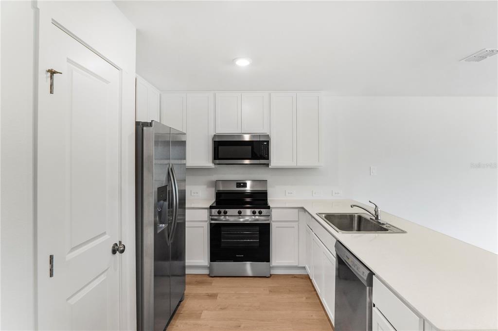 Photo 16 of the property at 1566 Plank Pl
