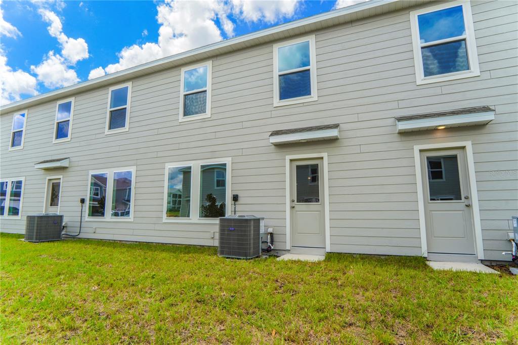 Photo 3 of the property at 1566 Plank Pl