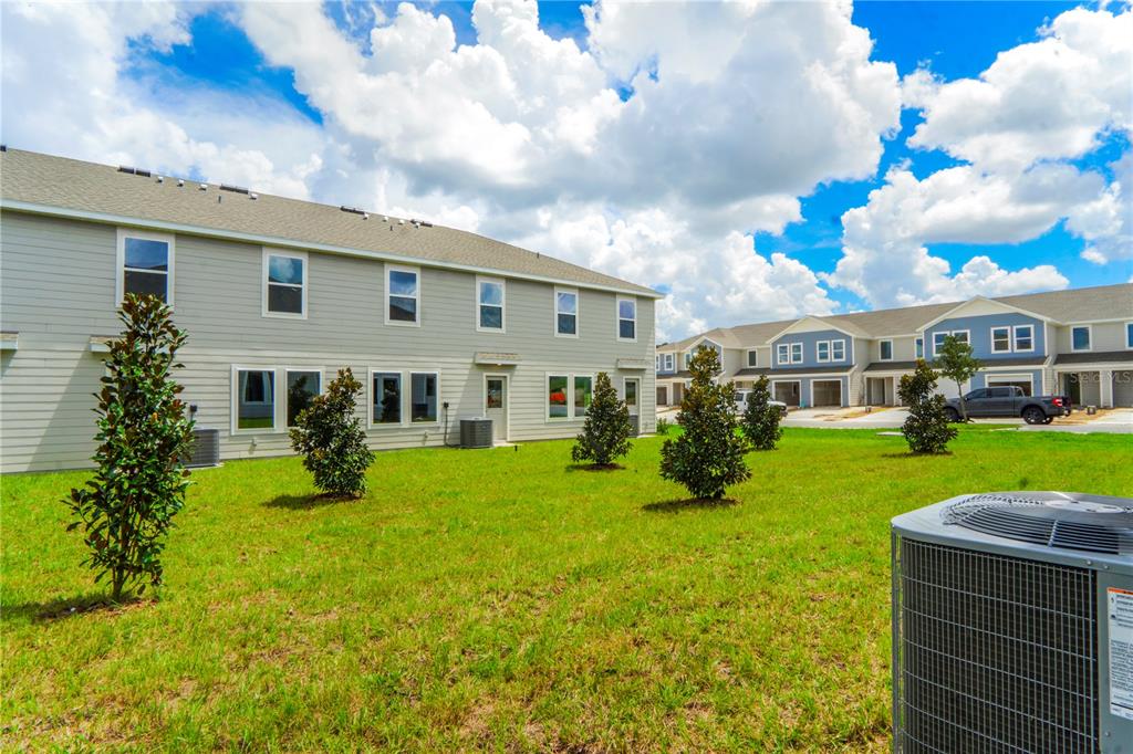 Photo 4 of the property at 1566 Plank Pl