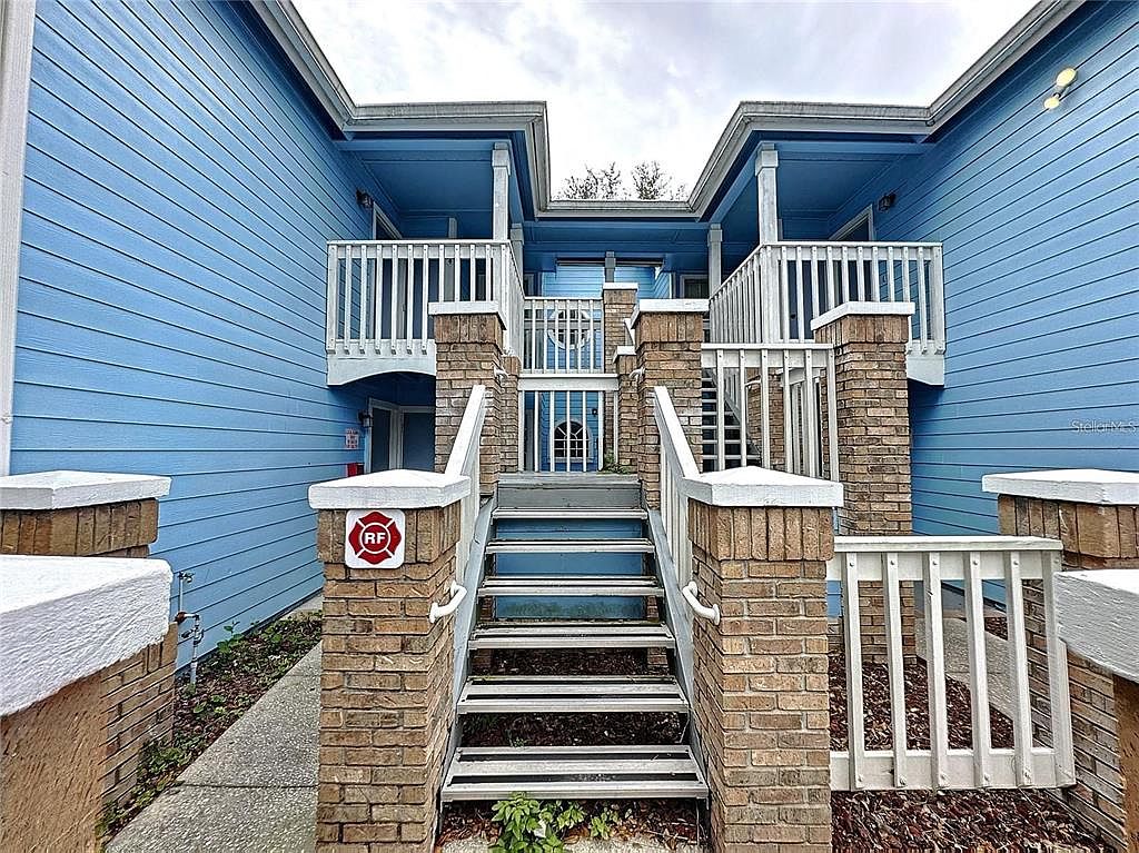 Front of 2717 N Poinciana Blvd APT 173