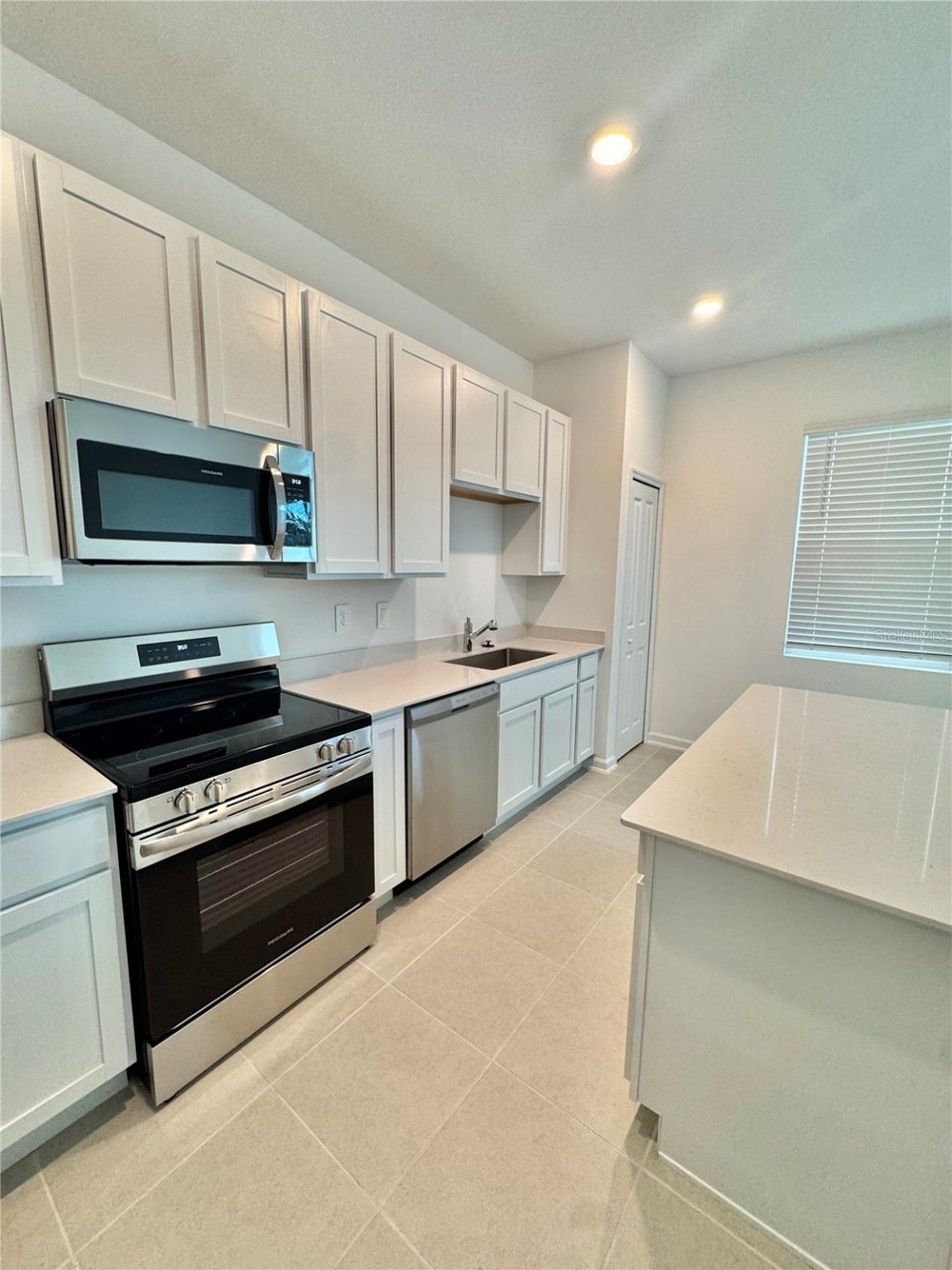 Photo 3 of the property at 2557 Skyline Loop