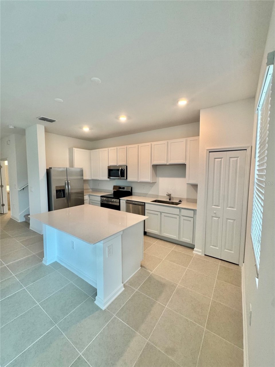 Photo 5 of the property at 2557 Skyline Loop