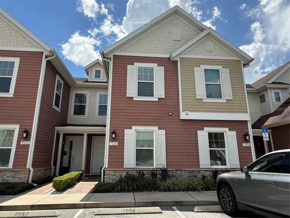 Fachada de 7554 Sunville Ave